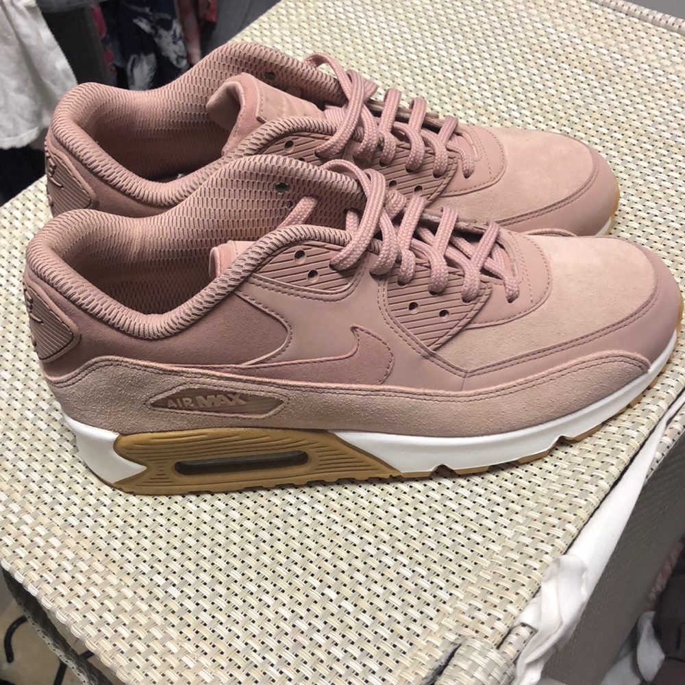rose air maxes